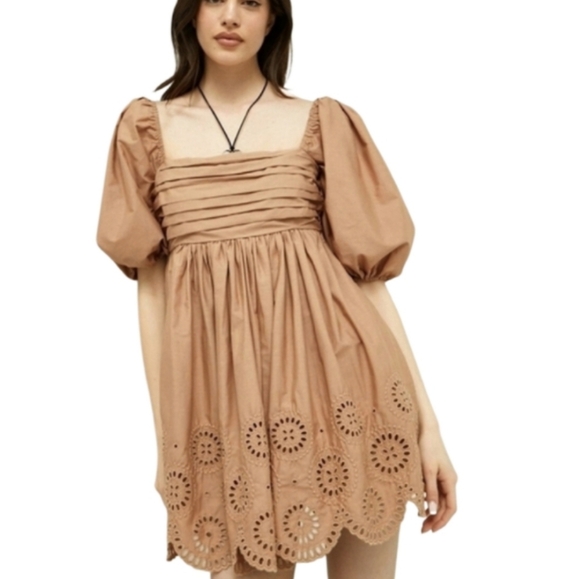 Amber & Fitch Puff Sleeve Babydoll Neutral Princess Dress - Picture 2 of 9